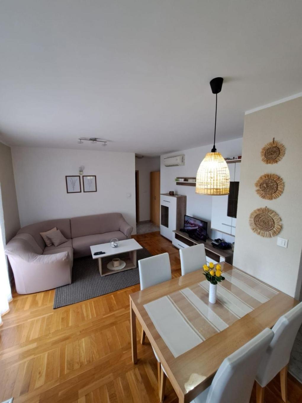 Apartment Slava - Close To The Mall Split Exteriör bild